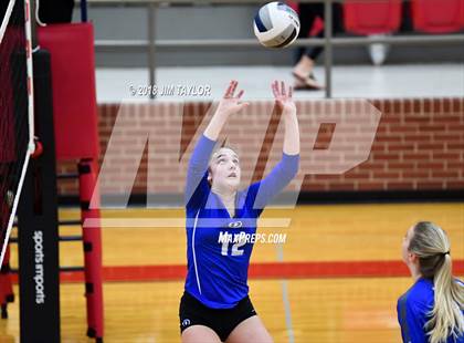 Thumbnail 3 in Stephenville vs. Decatur (4A Regional Quarterfinals) photogallery.