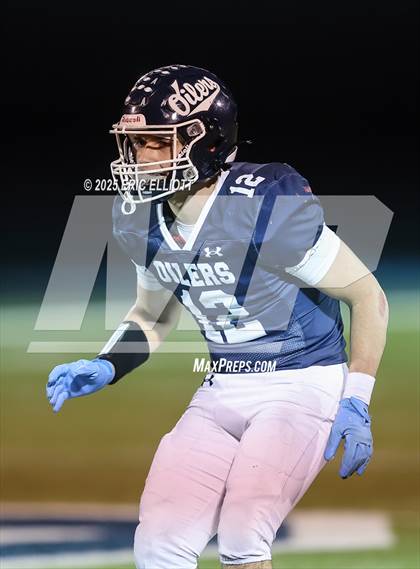 Thumbnail 3 in Punxsutawney vs Oil City (PIAA 4A 1st Rd) photogallery.