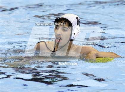 Thumbnail 1 in Boerne-Champion vs. Harlingen South (UIL 6A Region 4 Semifinal) photogallery.