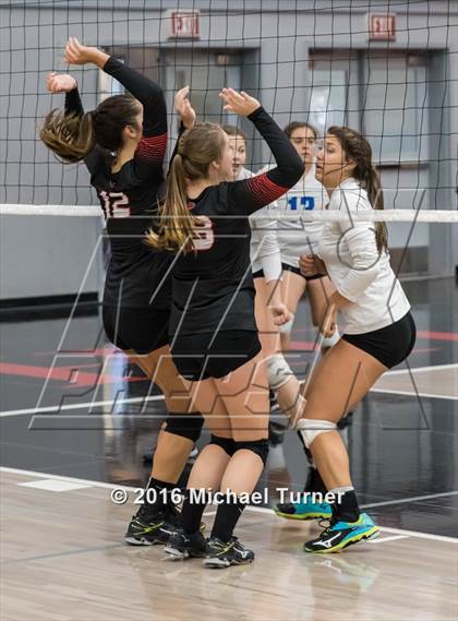 Thumbnail 1 in Grants Pass @ Foothill photogallery.