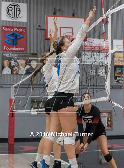 Thumbnail 2 in Grants Pass @ Foothill photogallery.
