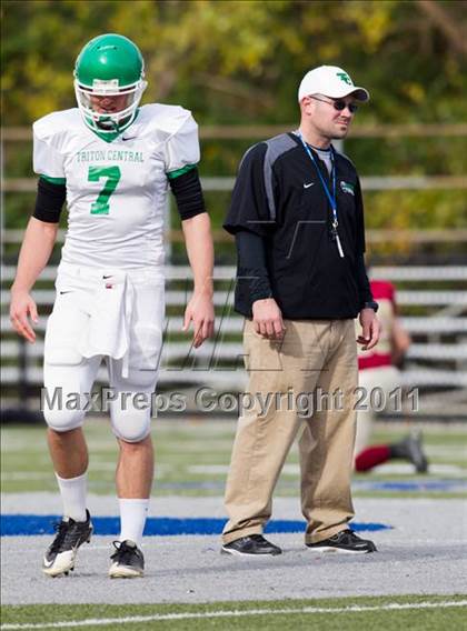 Thumbnail 2 in Triton Central vs. Mater Dei (IHSAA 2A Regional Playoff) photogallery.