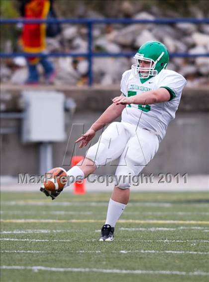 Thumbnail 1 in Triton Central vs. Mater Dei (IHSAA 2A Regional Playoff) photogallery.