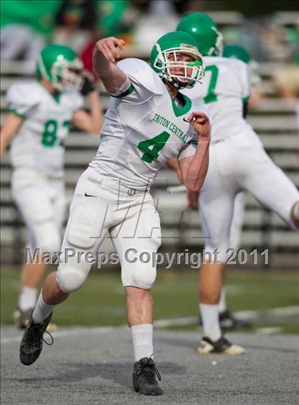Thumbnail 3 in Triton Central vs. Mater Dei (IHSAA 2A Regional Playoff) photogallery.