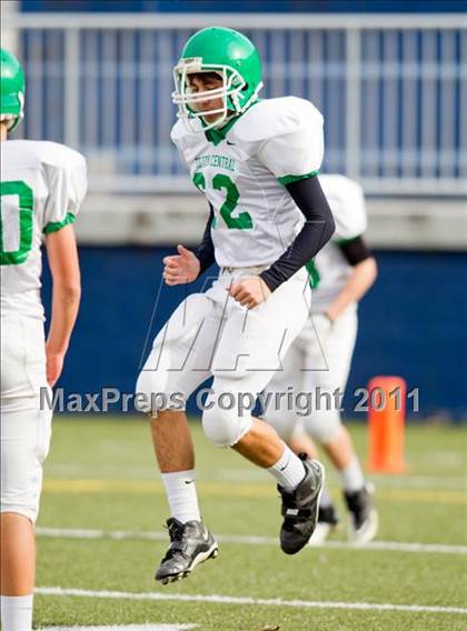 Thumbnail 1 in Triton Central vs. Mater Dei (IHSAA 2A Regional Playoff) photogallery.