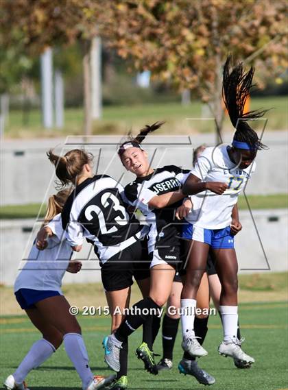 Thumbnail 2 in El Toro vs JSerra Catholic (OC Winter Showcase) photogallery.