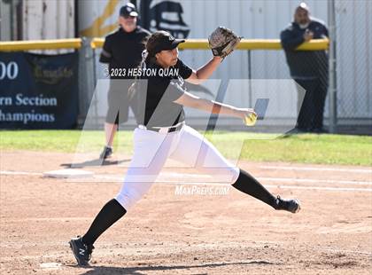 Thumbnail 2 in Villa Park @ Foothill photogallery.