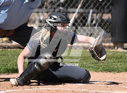 Thumbnail 1 in Villa Park @ Foothill photogallery.