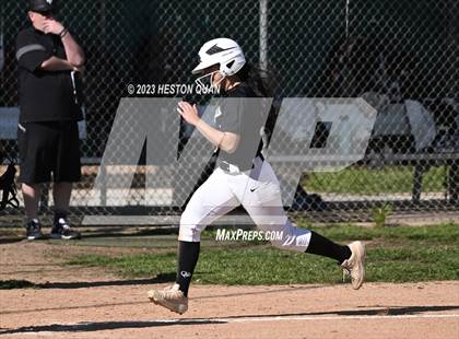 Thumbnail 3 in Villa Park @ Foothill photogallery.