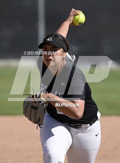 Thumbnail 1 in Villa Park @ Foothill photogallery.