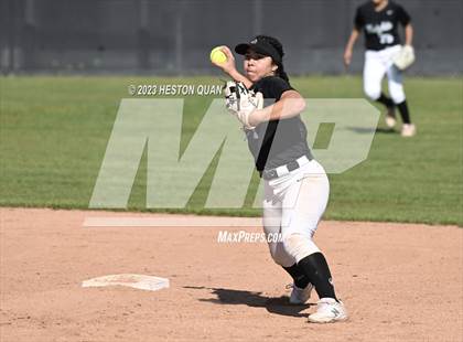 Thumbnail 2 in Villa Park @ Foothill photogallery.