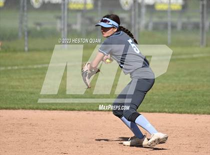 Thumbnail 3 in Villa Park @ Foothill photogallery.