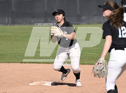Thumbnail 1 in Villa Park @ Foothill photogallery.