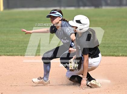 Thumbnail 3 in Villa Park @ Foothill photogallery.
