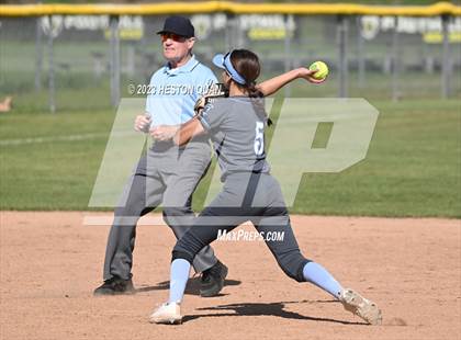 Thumbnail 3 in Villa Park @ Foothill photogallery.