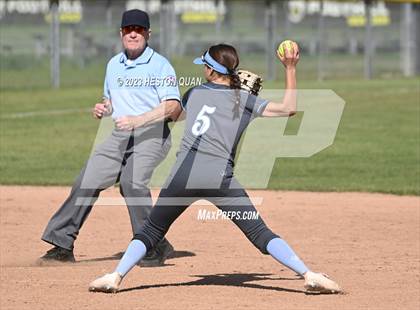 Thumbnail 1 in Villa Park @ Foothill photogallery.