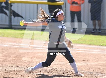Thumbnail 2 in Villa Park @ Foothill photogallery.
