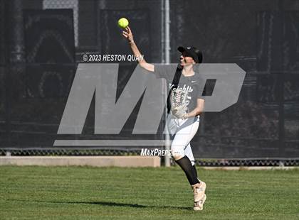 Thumbnail 2 in Villa Park @ Foothill photogallery.