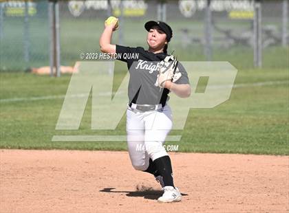 Thumbnail 1 in Villa Park @ Foothill photogallery.