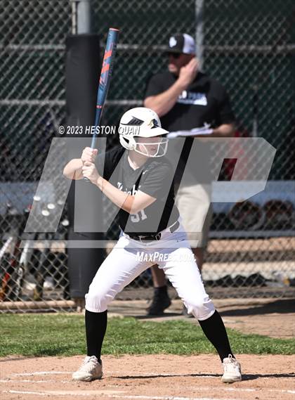 Thumbnail 2 in Villa Park @ Foothill photogallery.