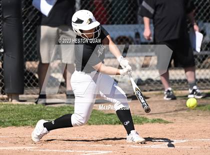 Thumbnail 1 in Villa Park @ Foothill photogallery.
