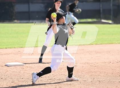 Thumbnail 3 in Villa Park @ Foothill photogallery.