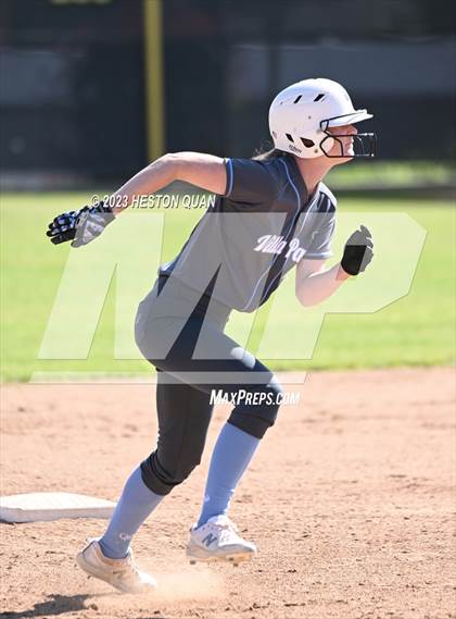 Thumbnail 1 in Villa Park @ Foothill photogallery.