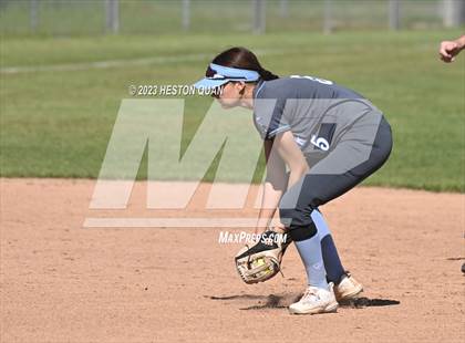 Thumbnail 3 in Villa Park @ Foothill photogallery.