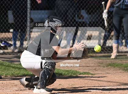 Thumbnail 1 in Villa Park @ Foothill photogallery.