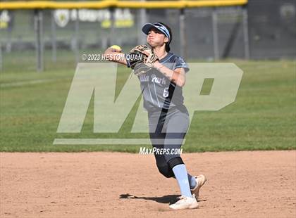 Thumbnail 3 in Villa Park @ Foothill photogallery.