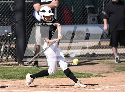 Thumbnail 3 in Villa Park @ Foothill photogallery.