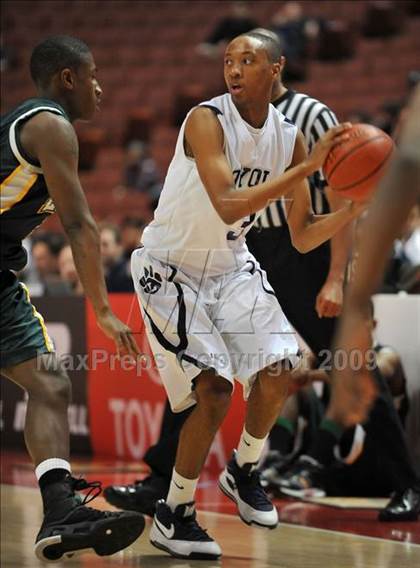 Thumbnail 1 in Eisenhower vs. Loyola (CIF SS D2-A Final)  photogallery.