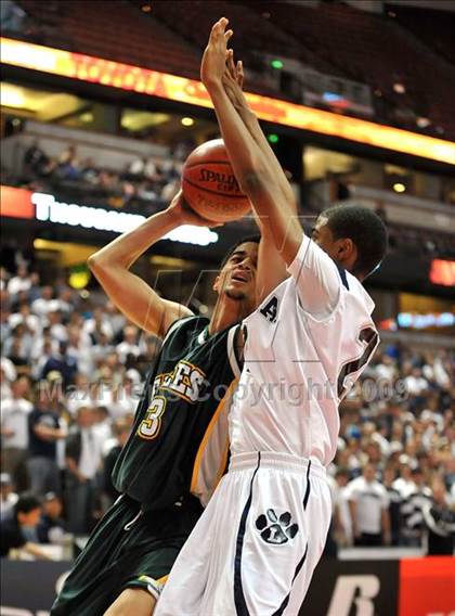 Thumbnail 1 in Eisenhower vs. Loyola (CIF SS D2-A Final)  photogallery.
