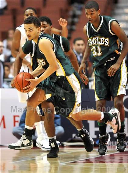 Thumbnail 1 in Eisenhower vs. Loyola (CIF SS D2-A Final)  photogallery.