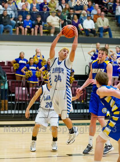 Thumbnail 1 in Alamo Heights vs. Lanier (Regional Quarterfinal) photogallery.