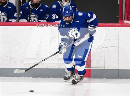 Thumbnail 1 in Darien @ Warde/Ludlowe photogallery.