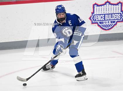 Thumbnail 1 in Darien @ Warde/Ludlowe photogallery.