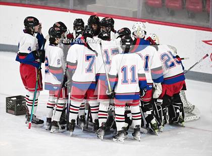 Thumbnail 2 in Darien @ Warde/Ludlowe photogallery.