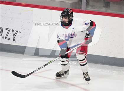 Thumbnail 3 in Darien @ Warde/Ludlowe photogallery.