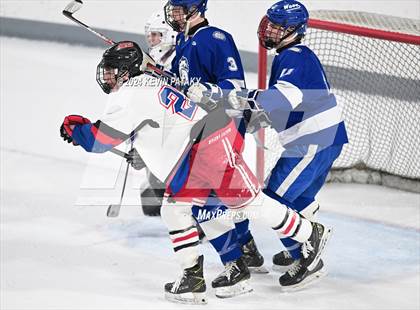 Thumbnail 1 in Darien @ Warde/Ludlowe photogallery.