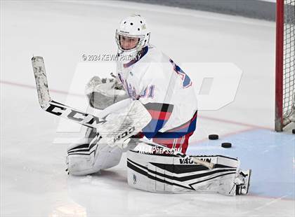 Thumbnail 3 in Darien @ Warde/Ludlowe photogallery.