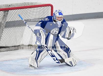 Thumbnail 1 in Darien @ Warde/Ludlowe photogallery.