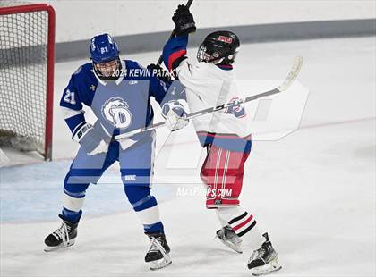 Thumbnail 2 in Darien @ Warde/Ludlowe photogallery.
