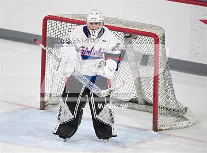 Thumbnail 1 in Darien @ Warde/Ludlowe photogallery.