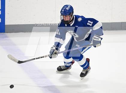 Thumbnail 3 in Darien @ Warde/Ludlowe photogallery.
