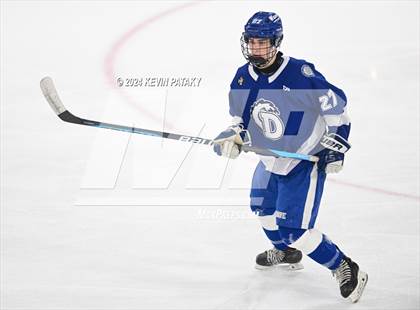 Thumbnail 2 in Darien @ Warde/Ludlowe photogallery.