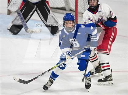 Thumbnail 3 in Darien @ Warde/Ludlowe photogallery.