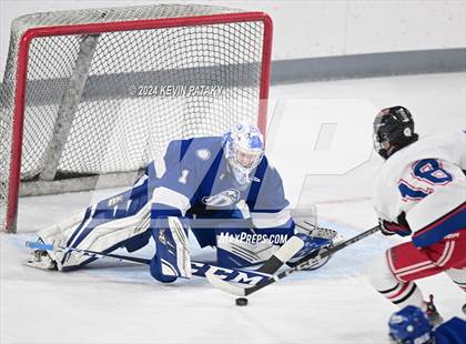 Thumbnail 3 in Darien @ Warde/Ludlowe photogallery.