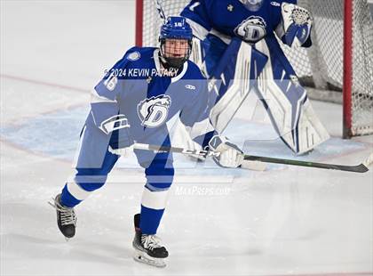 Thumbnail 1 in Darien @ Warde/Ludlowe photogallery.