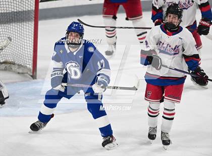 Thumbnail 3 in Darien @ Warde/Ludlowe photogallery.